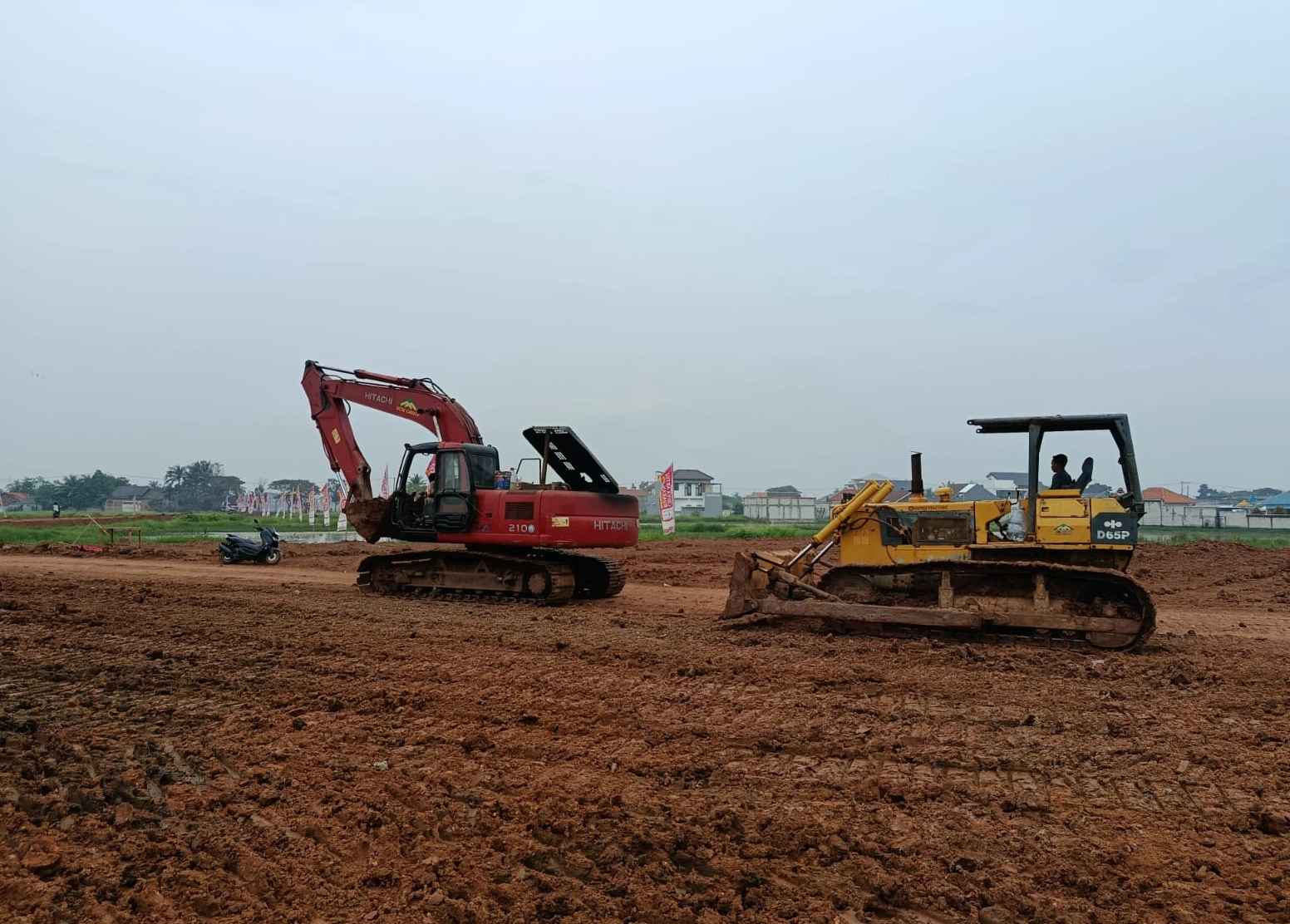 Proyek Urugan Tanah Grand City The Extention